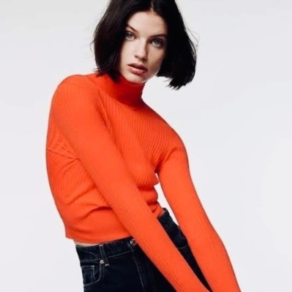 NWT!! ZARA Ribbed Turtleneck Sweater Bright Orange Fitted Knit Cropped Small